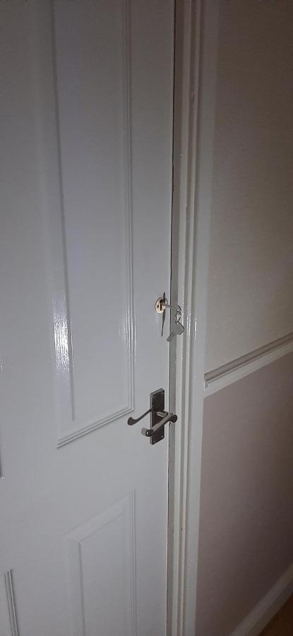 Delightful Home Stay - Double Ensuiteroom. Glasgow Eksteriør billede