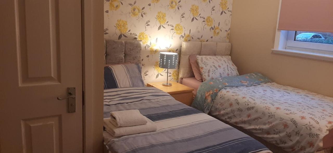 Delightful Home Stay - Double Ensuiteroom. Glasgow Eksteriør billede